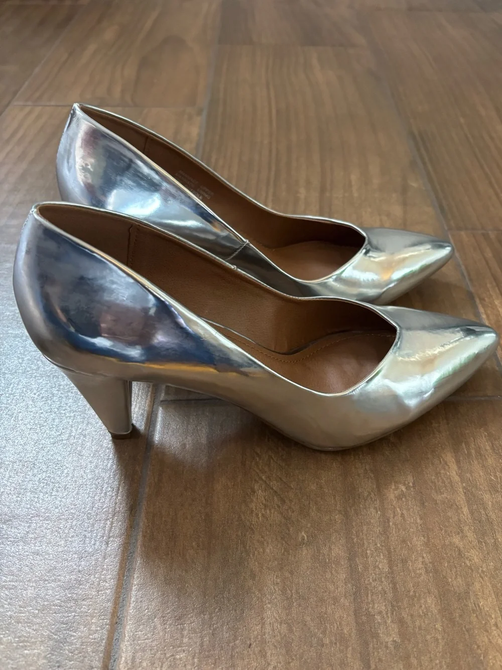 LFL Lust For Life Women's LL-MOXXIE Pump Pointed Toe Silver Patent Dress Pumps